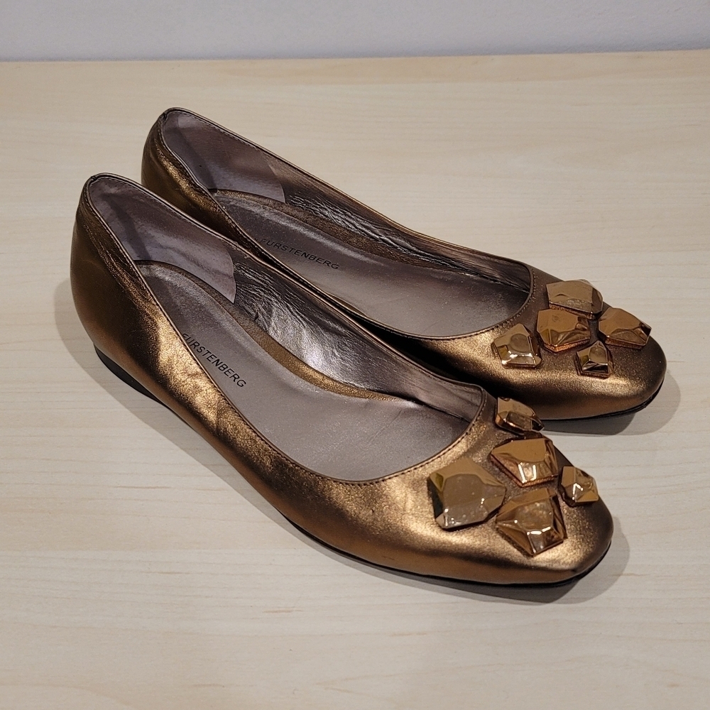 Sz 8.5M Gold Diane von Furstenberg Ballet Flats Jewel Embellishments